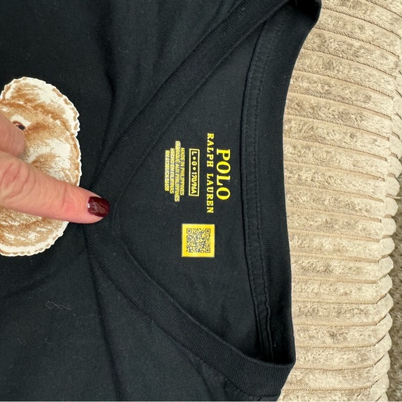 Polo by Ralph Lauren Black Tee with Bear Design - Picture 2 of 4